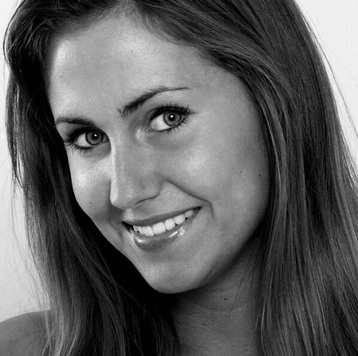 Mary Elwood Photo 19