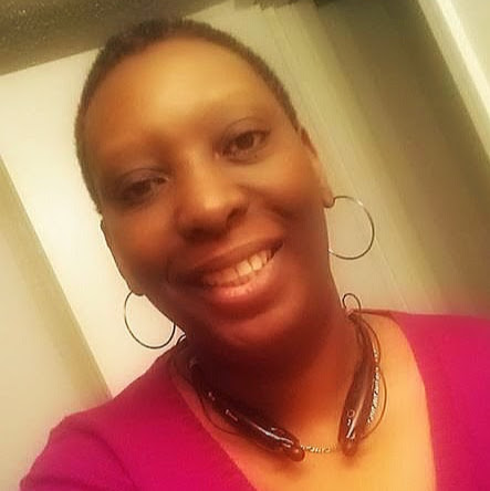 Rachel Thompson Photo 28