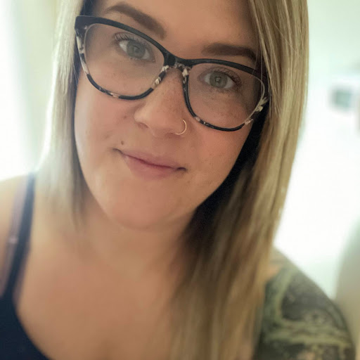 Danielle Paulson Photo 5