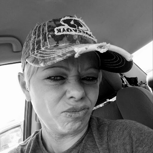 Michelle Hodges Photo 31