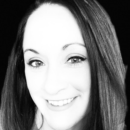 Sarah Warner Photo 14