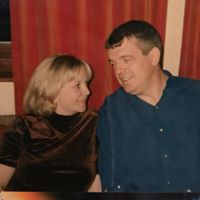 Robin Jones Photo 35