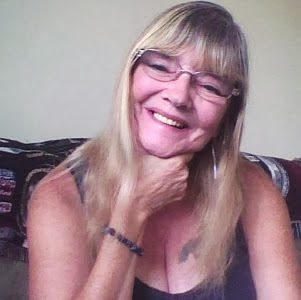 Mandi Messinger Photo 6