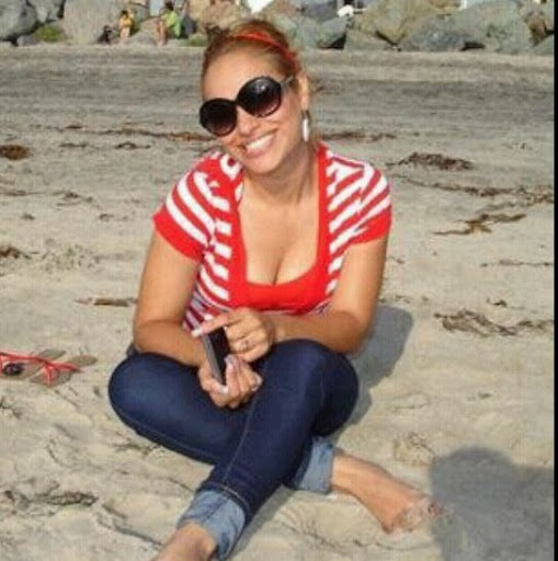 Jeannette Robles Photo 12