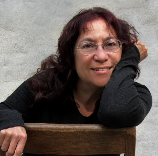 Susan Daniels Photo 14