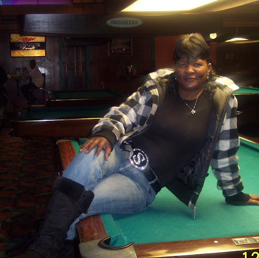 Sharon Simmons Photo 16