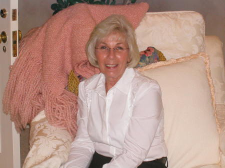 Vicki Archer Photo 6