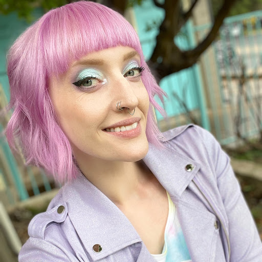 Sarah Mathews Photo 15