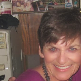 Martha King Photo 39