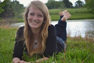 Julia Ingram Photo 30