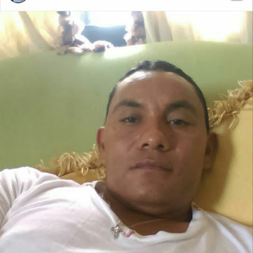 Carlos Alcantara Photo 13