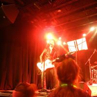 Erik Elliott Photo 12