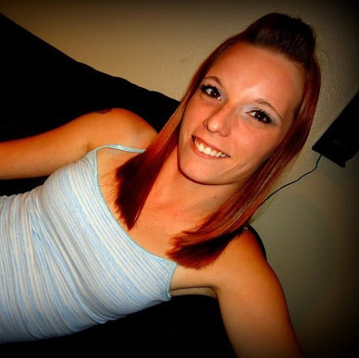 Nicole Ward Photo 7