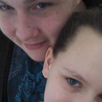 Elizabeth Stilwell Photo 8