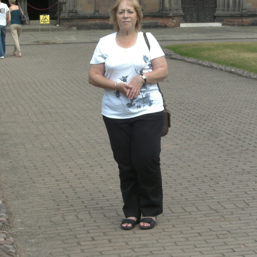Margaret Evans Photo 16