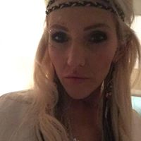 Crystal Vanleeuwen Photo 5