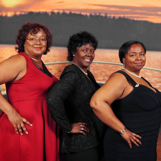 Cynthia Savage Photo 17