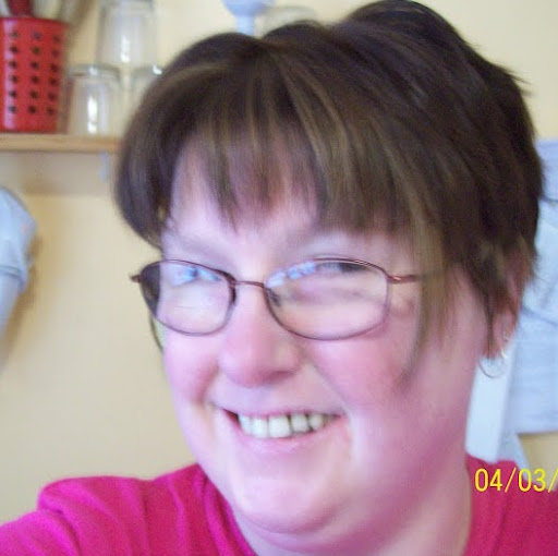 Tracey Poole Photo 14