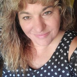 Renee Olsen Photo 25