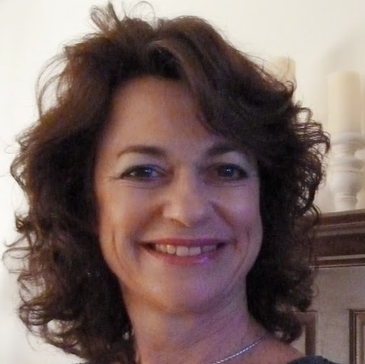 Debbie Simon Photo 38