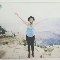 Julia Stine Photo 5