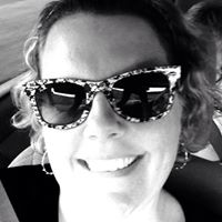 Laura Newman Photo 25