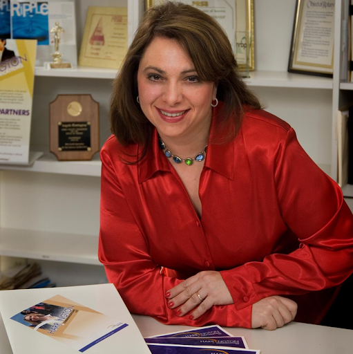 Angela Harrington Photo 21