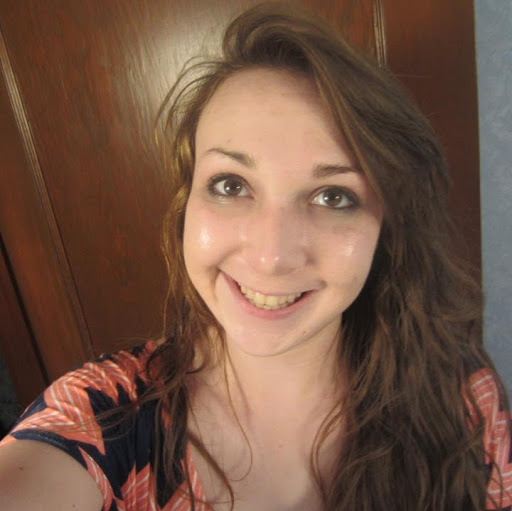 Katherine Bastian Photo 16