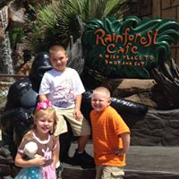 Jenny Vaughn Photo 29