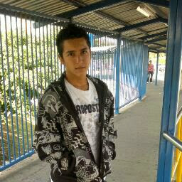 Carlos Suarez Photo 21