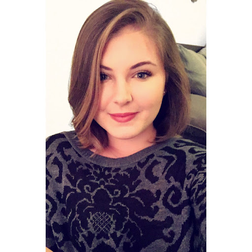 Stephanie Turner Photo 43