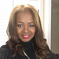 Lynn Draper Photo 15