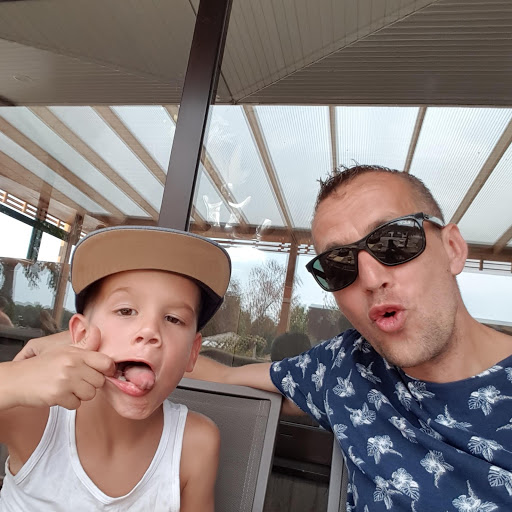 Alex Kramer Photo 23