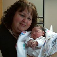 Elizabeth Justice Photo 39