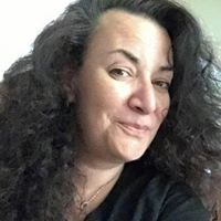 Suzanne Watt Photo 25