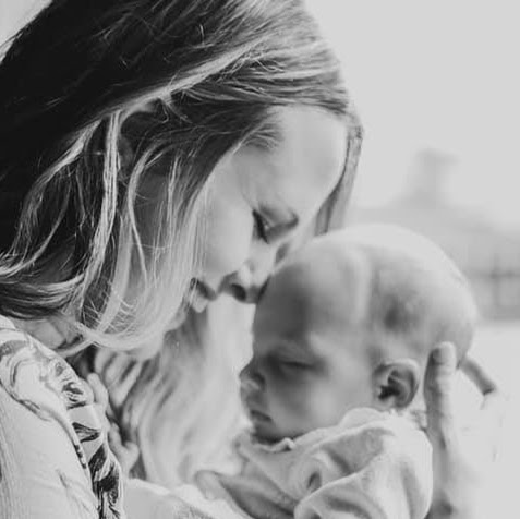 Christina Hyde Photo 12