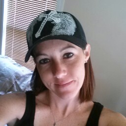 Jennifer Hampton Photo 17