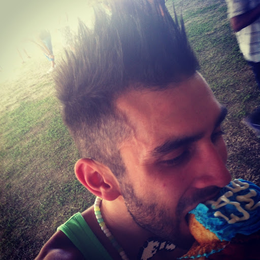 Martin Villalobos Photo 31
