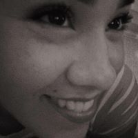 Victoria Calderon Photo 36