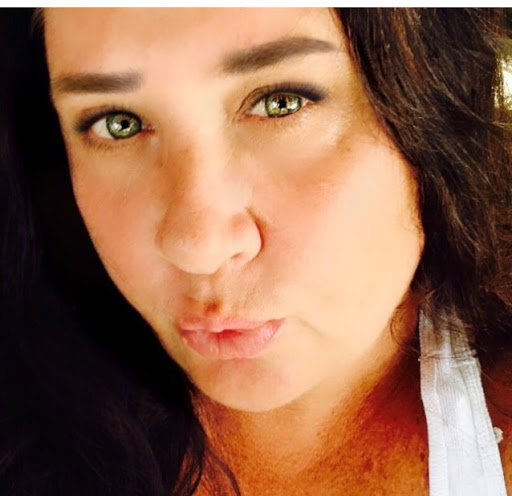 Laura Adkins Photo 37