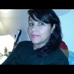 Julia Velazquez Photo 5