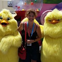 Catherine Roberts Photo 28