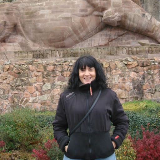 Sylvia Ruiz Photo 11