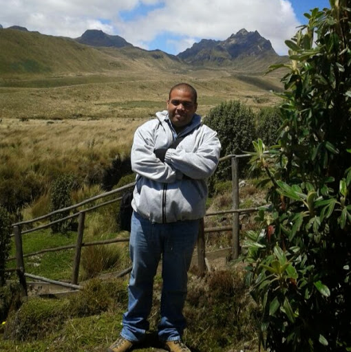 Jorge Alvarado Photo 40