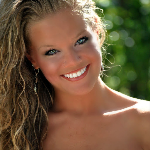 Megan Phillips Photo 24