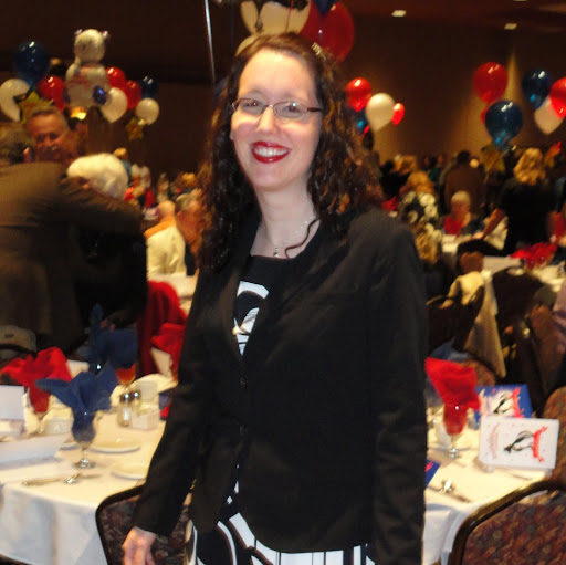 Stephanie Peterson Photo 41