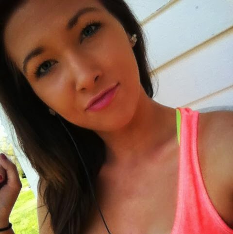 Julie Whitehead Photo 32