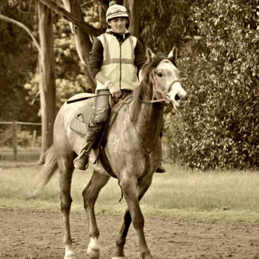 Lee Guthrie Photo 34