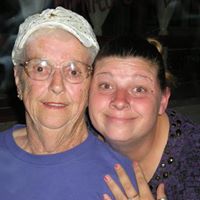 Michelle Cartwright Photo 9