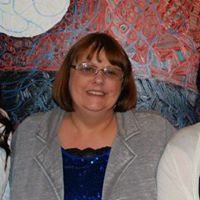 Kelly Roberts Photo 32